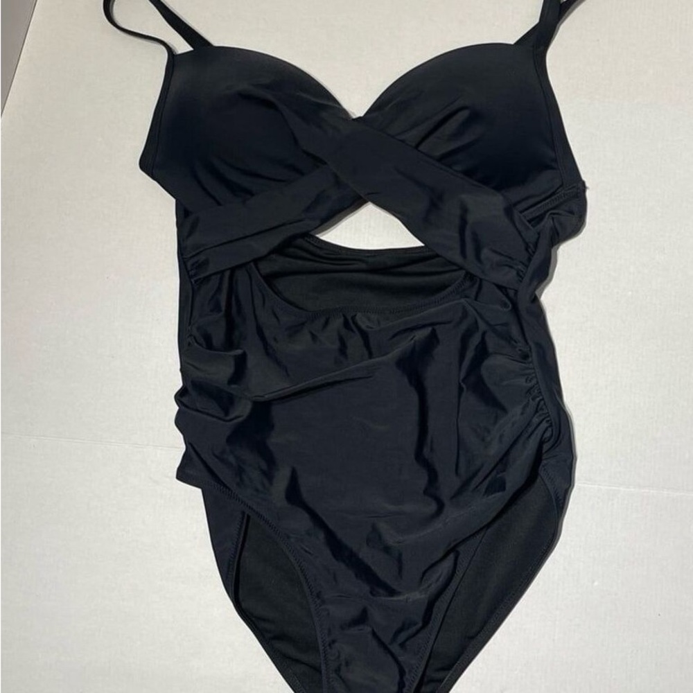 Elegant Black Women's One-Piece Swimsuit